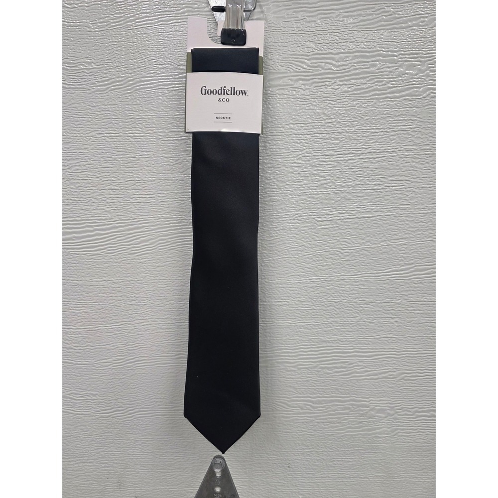 Goodfellow & Co Mens Solid Black Necktie Responsible Style Recycled Polyester